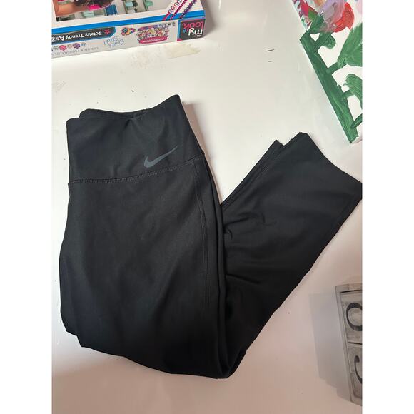 Nike Dri Fit Capri Leggings *S* - Picture 1 of 3